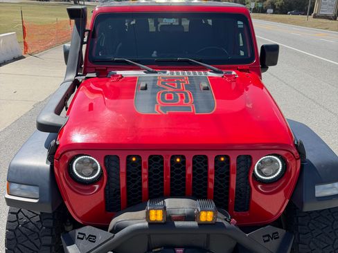 Used 2020 Jeep Gladiator Sport w/ Quick Order Package 24S image 21