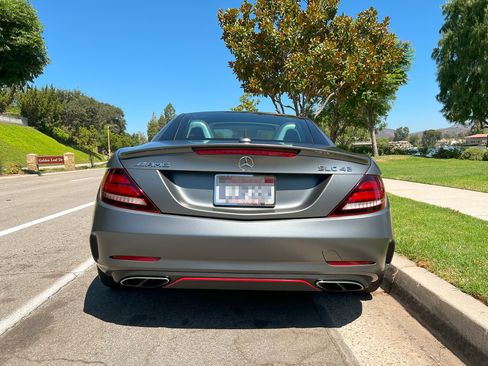 Used 2019 Mercedes-Benz SLC 43 AMG image 4