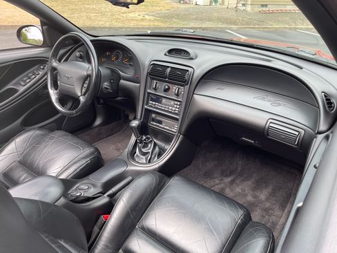 Used 1996 Ford Mustang GT RWD image 18
