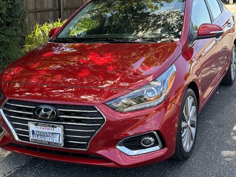 Used 2020 Hyundai Accent Limited FWD image 1