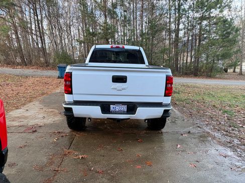 Used 2019 Chevrolet Silverado 1500 Custom w/ LPO, Essentials Package RWD image 6