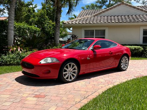 Used 2008 Jaguar XK Coupe image 4