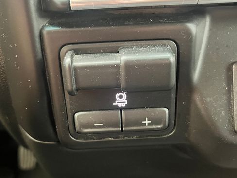 Used 2022 Chevrolet Silverado 2500 LT w/ Convenience Package AWD/4WD image 22