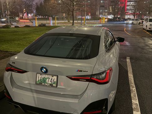 Used 2022 BMW i4 M50 image 2