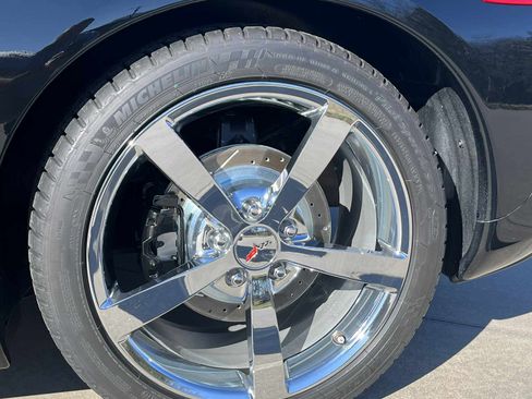 Used 2010 Chevrolet Corvette Convertible 2D w/ Preferred Equipment Group image 19