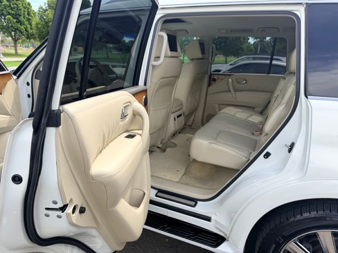 Used 2012 INFINITI QX56 2WD w/ Theater Pkg image 19