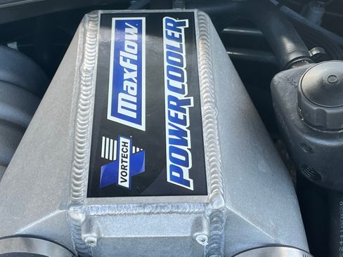 Used 2010 Dodge Challenger SRT8 w/ SRT Option Group II RWD image 30
