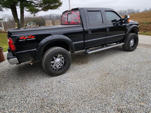 Used 2009 Ford F250 Lariat image 4