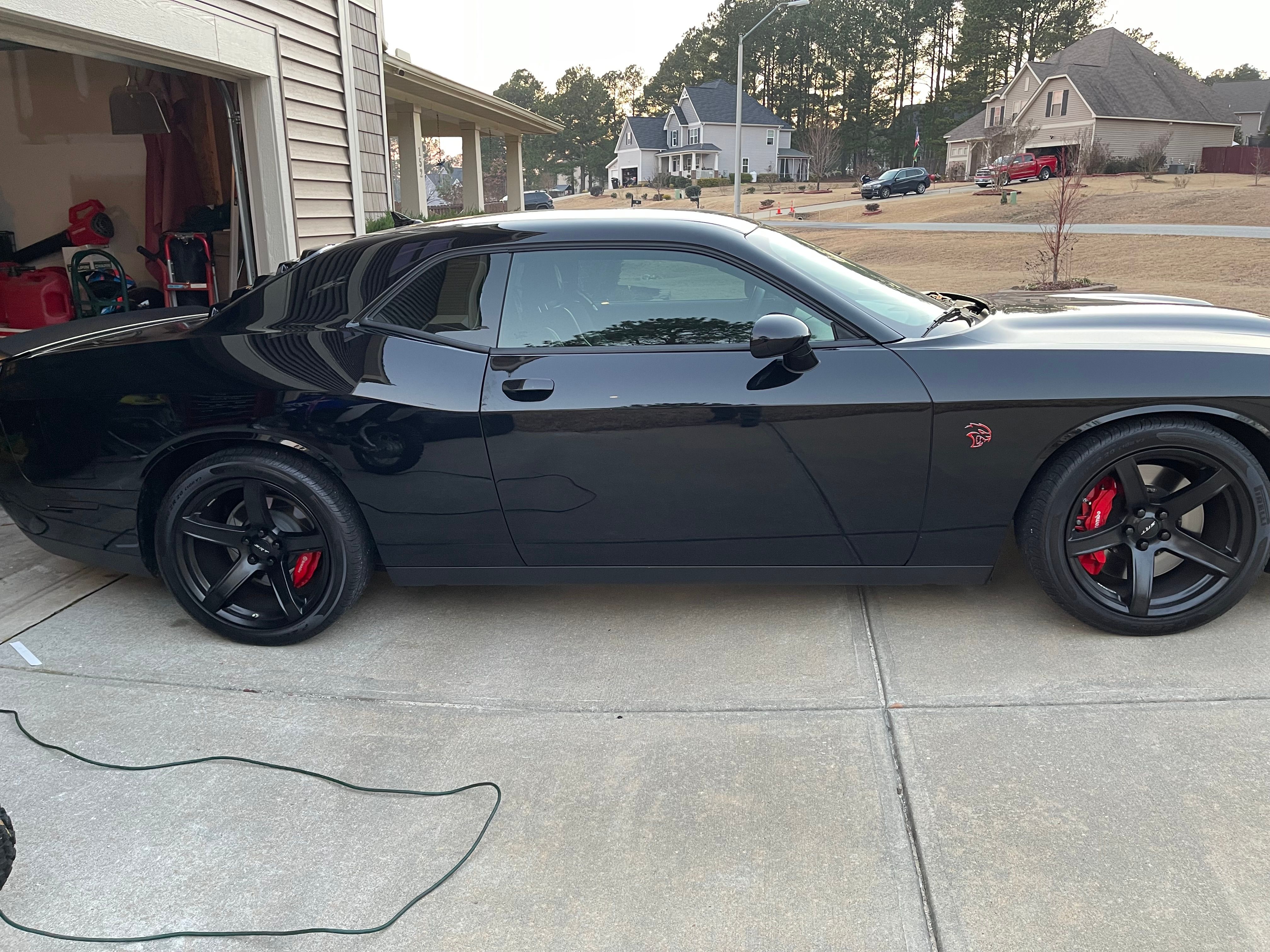 Used 2019 Dodge Challenger SRT Hellcat w/ Laguna Leather Package RWD image 1