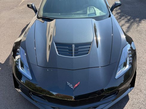Used 2016 Chevrolet Corvette Z06 w/ 3LZ Preferred Equipment Group RWD image 2