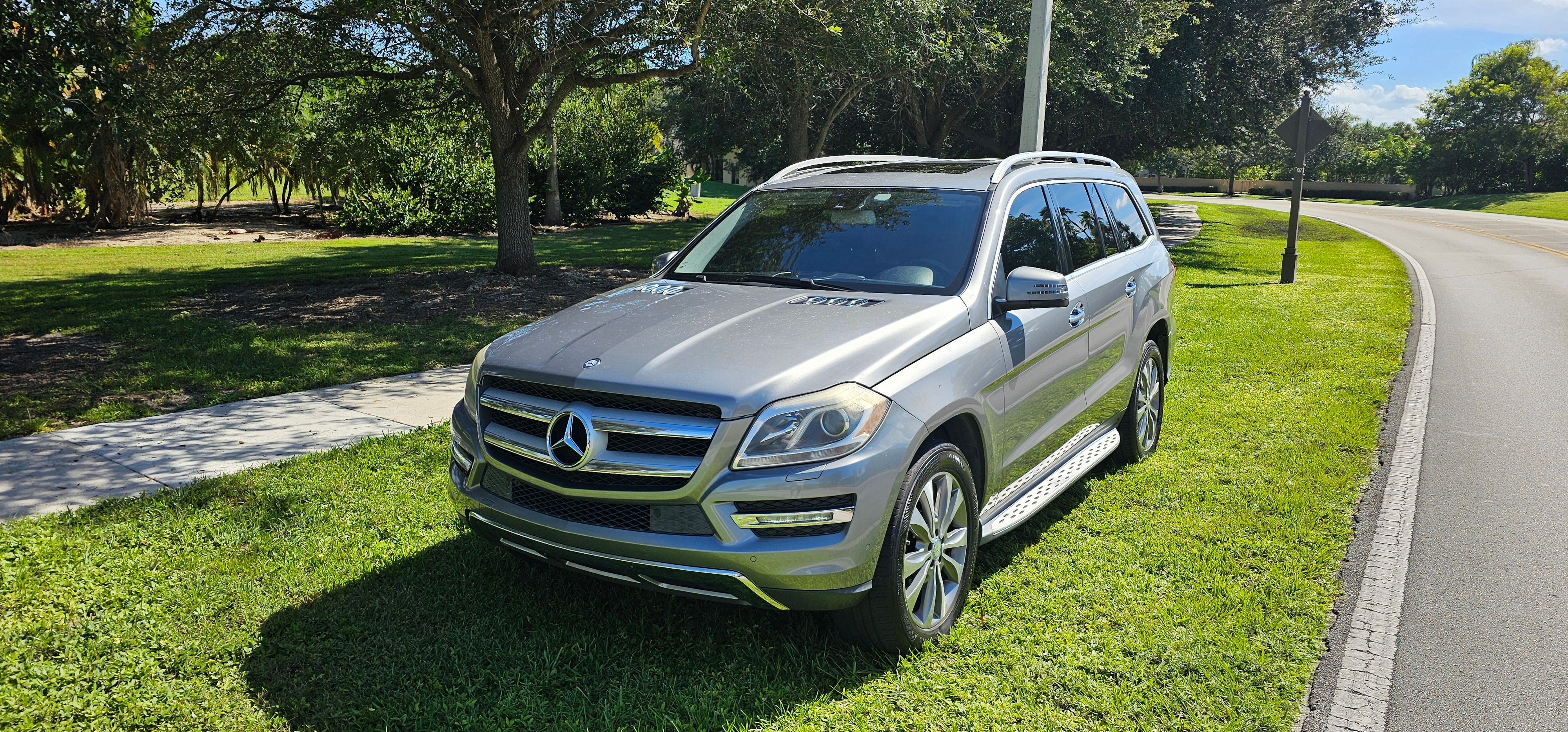 Used 2014 Mercedes-Benz GL 450 4MATIC image 5