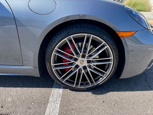 Used 2025 Porsche 718 Cayman S image 18