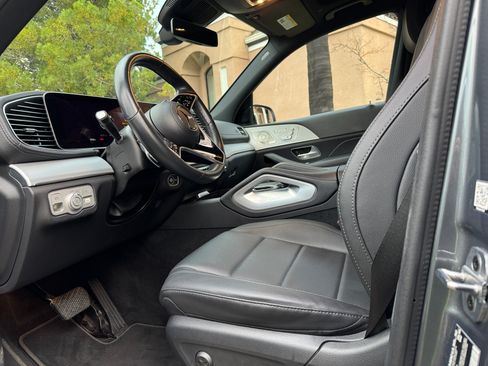 Used 2024 Mercedes-Benz GLS 450 450 4MATIC Sport Utility 4D image 5