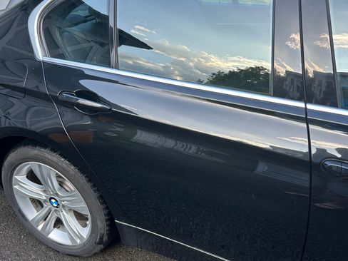 Used 2017 BMW 330i xDrive Sedan AWD/4WD image 19
