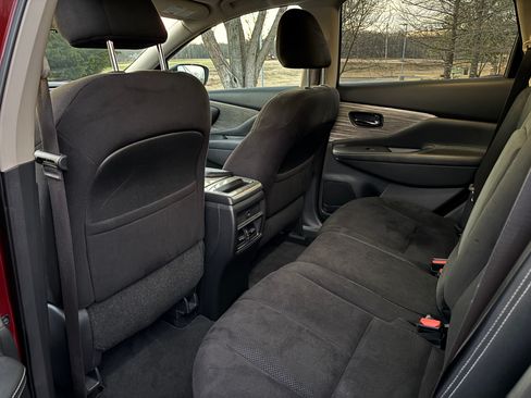 Used 2017 Nissan Murano SV image 11