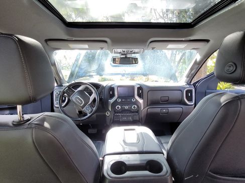 Used 2020 GMC Sierra 1500 SLT w/ SLT Premium Plus Package AWD/4WD image 9