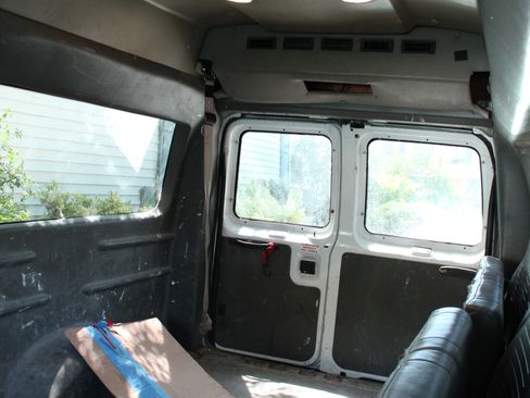 Used 2009 Ford E-250 and Econoline 250 RWD image 19