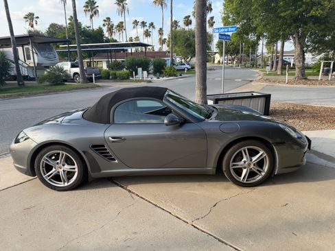 Used 2010 Porsche Boxster RWD image 1