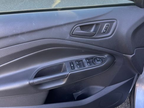 Used 2014 Ford Escape S FWD image 12