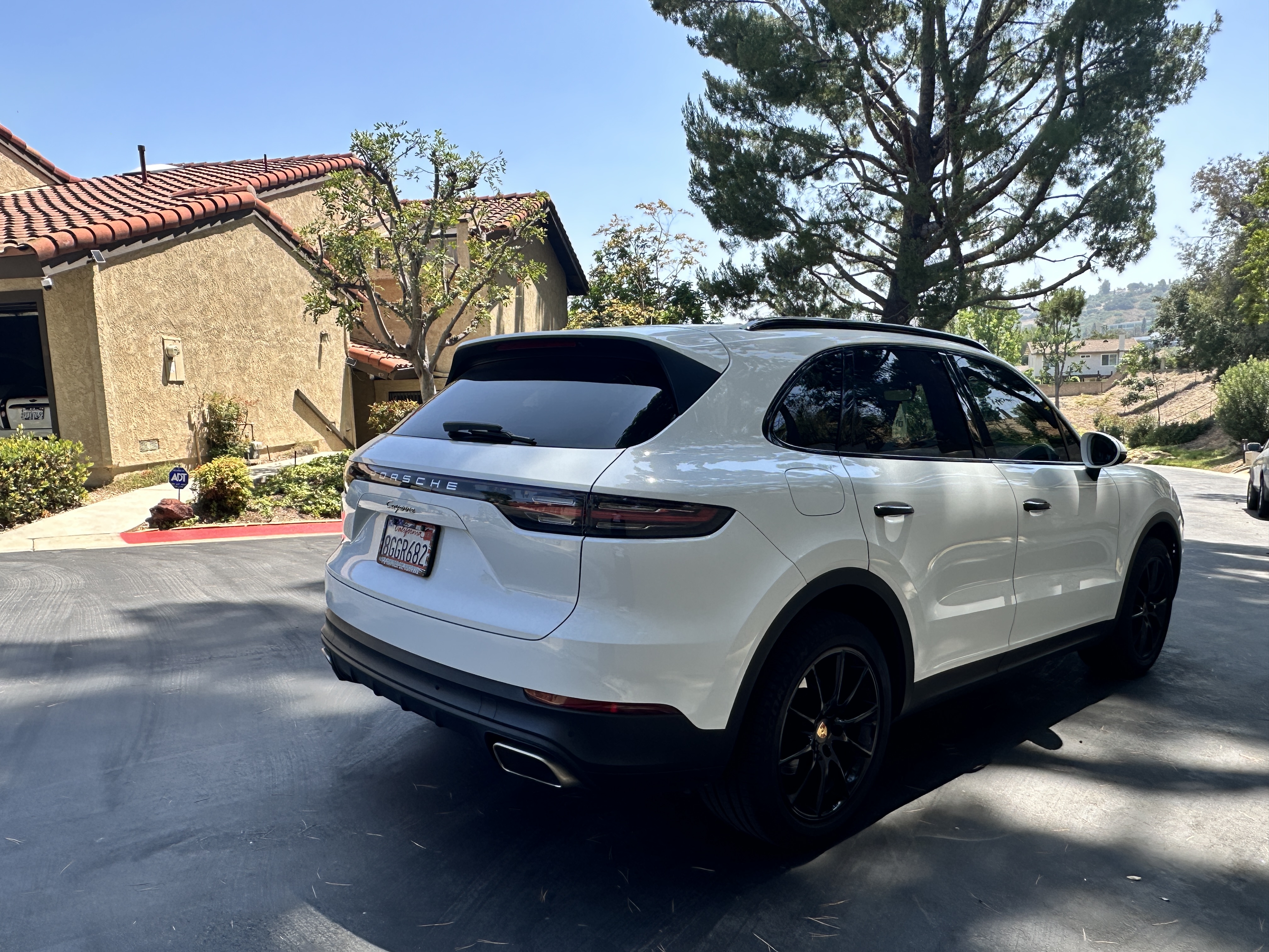 Used 2019 Porsche Cayenne AWD/4WD image 2