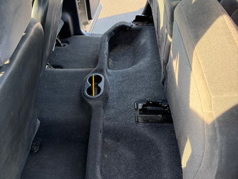 Used 2005 Dodge Ram 1500 Truck SLT image 16