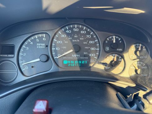 Used 2002 GMC Sierra 1500 SLE image 11