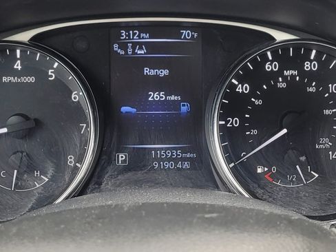 Used 2015 Nissan Rogue SL w/ SL Premium Package image 8