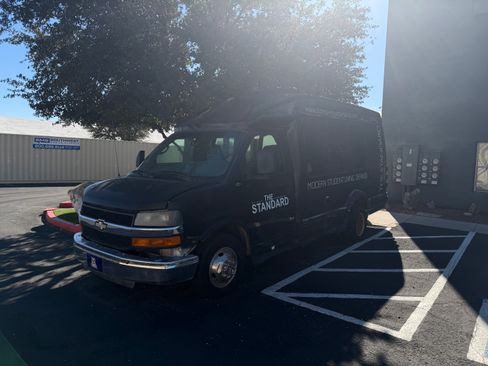 Used 2007 Chevrolet Express 3500 w/ RV Package image 2