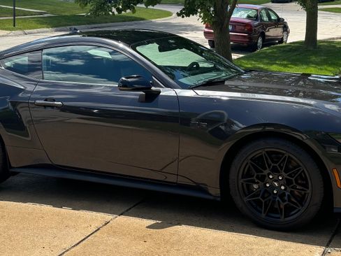 Used 2024 Ford Mustang GT Premium w/ GT Performance Package image 9