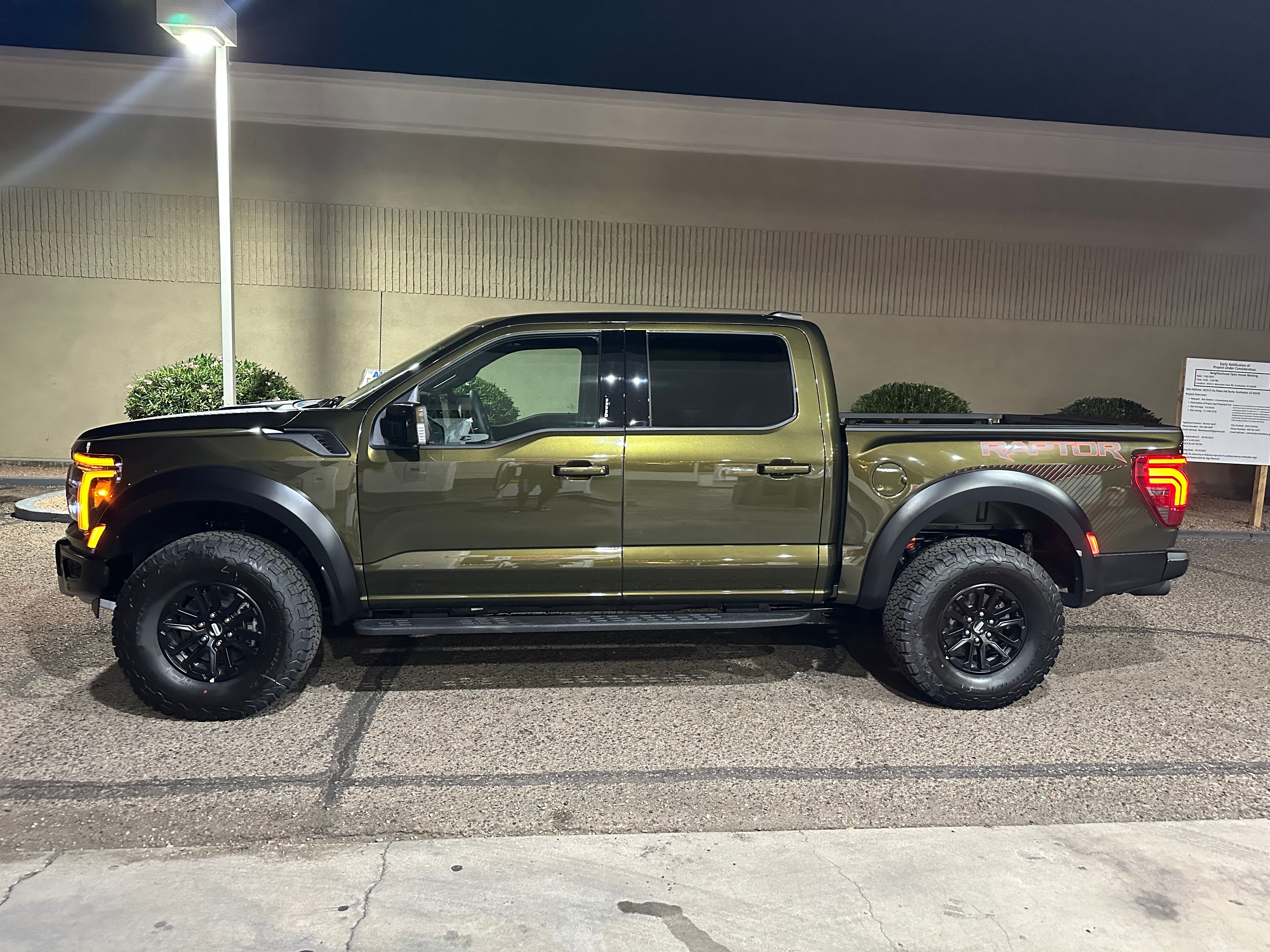 Used 2024 Ford F150 Raptor AWD/4WD image 4