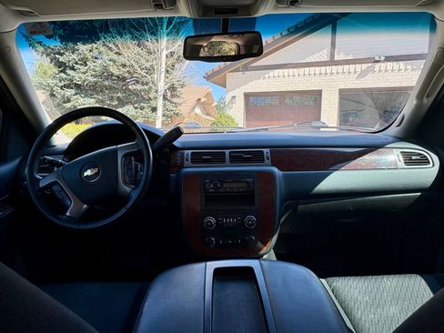 Used 2014 Chevrolet Tahoe LS image 13