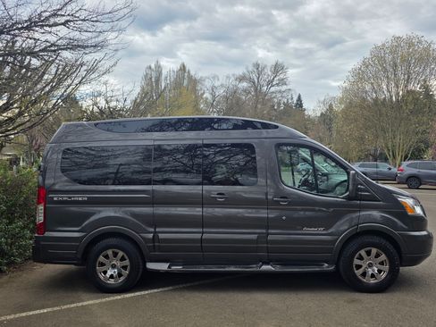 Used 2018 Ford Transit 150 130 Low Roof w/ Exterior Upgrade Package image 6