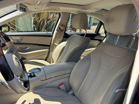 Used 2019 Mercedes-Benz S 560 Sedan image 9