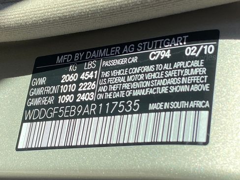 Used 2010 Mercedes-Benz C 300 Sedan image 28