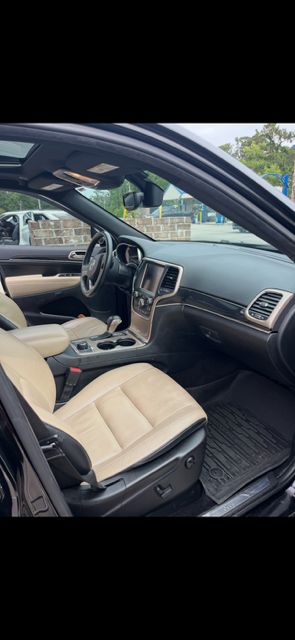 Used 2017 Jeep Grand Cherokee Limited 75th Anniversary AWD/4WD image 4