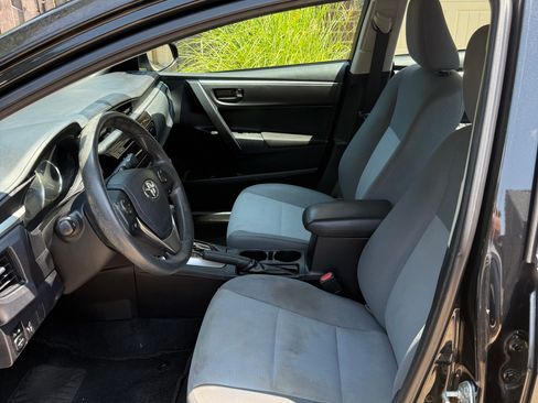 Used 2014 Toyota Corolla L FWD image 2