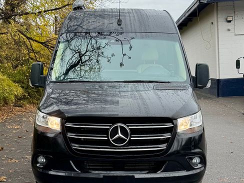 Used 2020 Mercedes-Benz Sprinter 3500 image 9