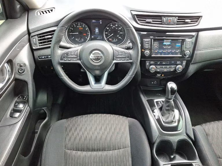 Used 2020 Nissan Rogue SV AWD/4WD image 16