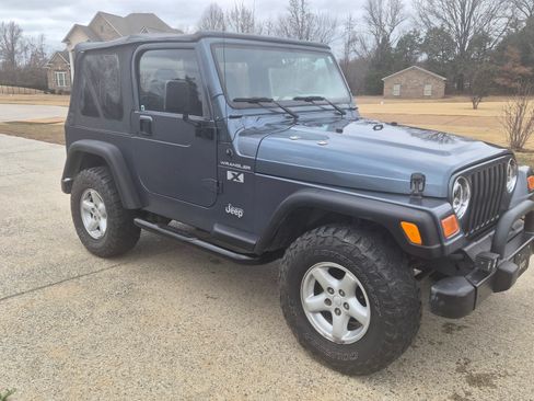 Used 2002 Jeep Wrangler X image 9