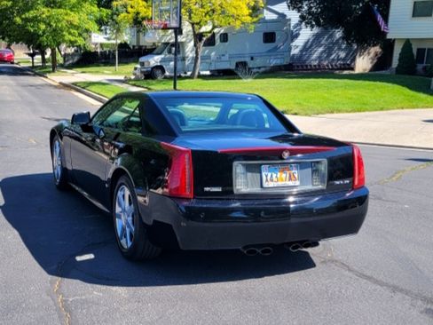 Used 2006 Cadillac XLR image 4