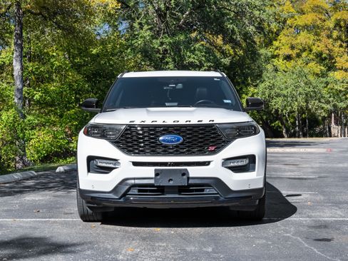 Used 2020 Ford Explorer ST w/ ST Street Pack image 13