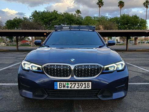 Used 2020 BMW 330i Sedan w/ Premium Package image 4