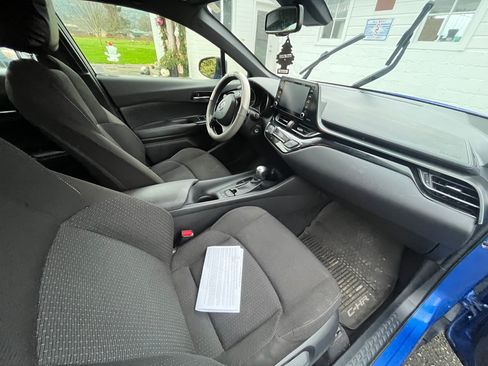 Used 2019 Toyota C-HR LE image 15