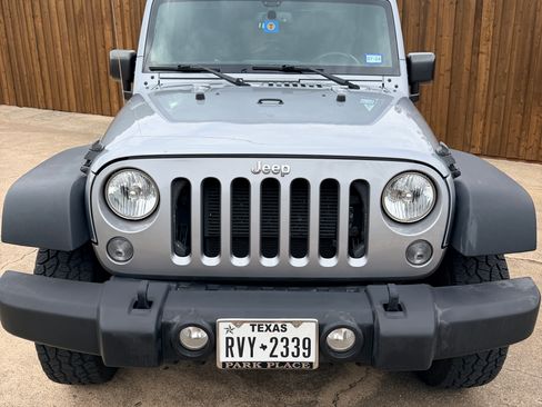 Used 2015 Jeep Wrangler Unlimited Sport w/ Quick Order Package 24S AWD/4WD image 6