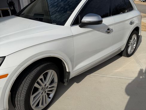 Used 2020 Audi Q5 2.0T Premium Plus w/ Premium Plus Package image 4