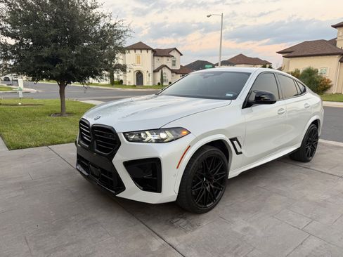 Used 2025 BMW X6 M Competition w/ Executive Package image 2