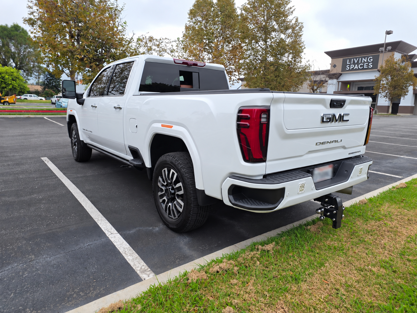 Used 2024 GMC Sierra 2500 Denali Ultimate AWD/4WD image 5