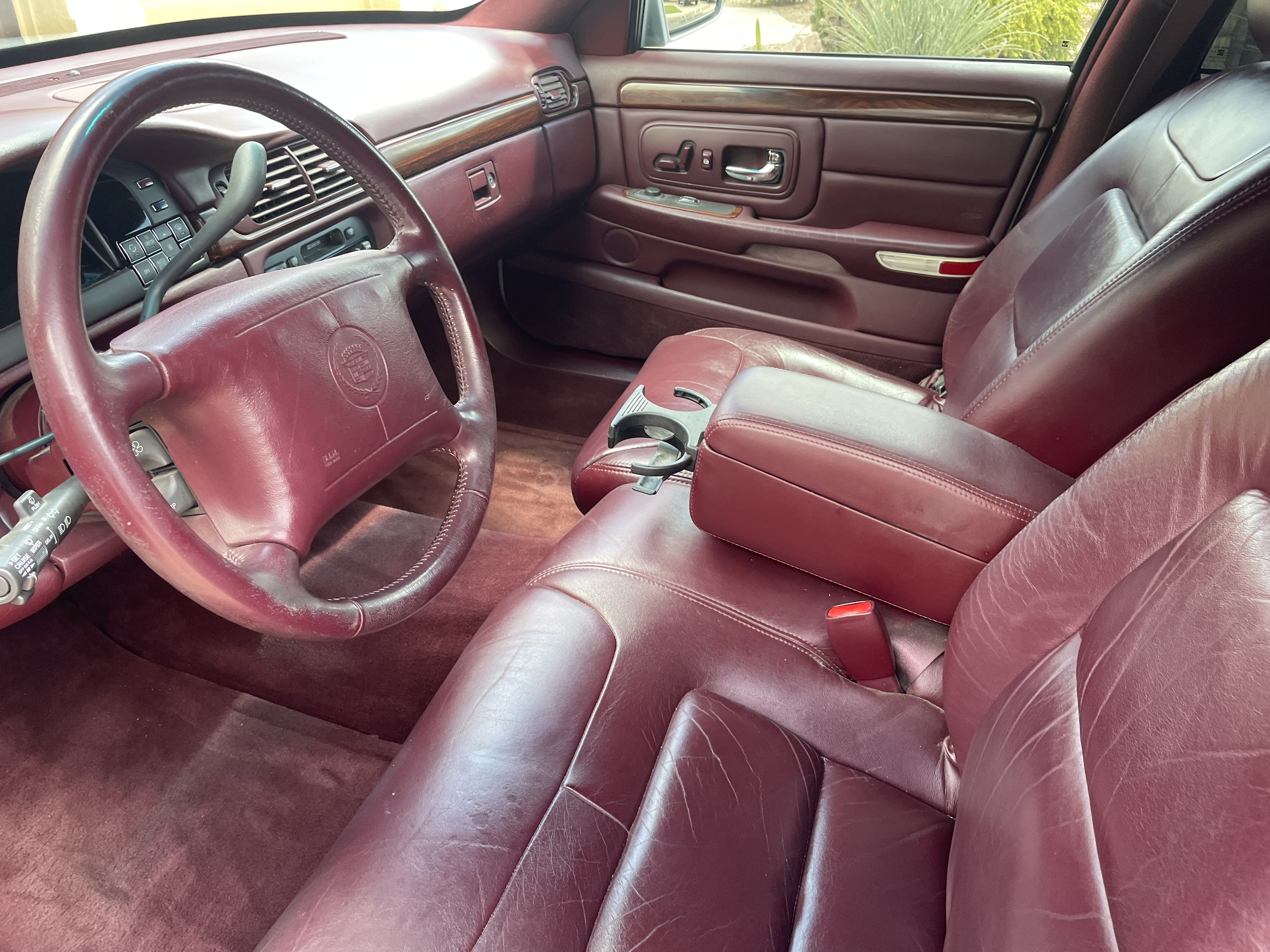 Used 1997 Cadillac De Ville Sedan FWD image 4