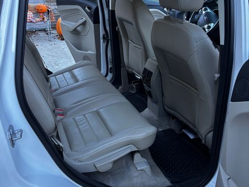 Used 2016 Ford Escape Titanium image 6