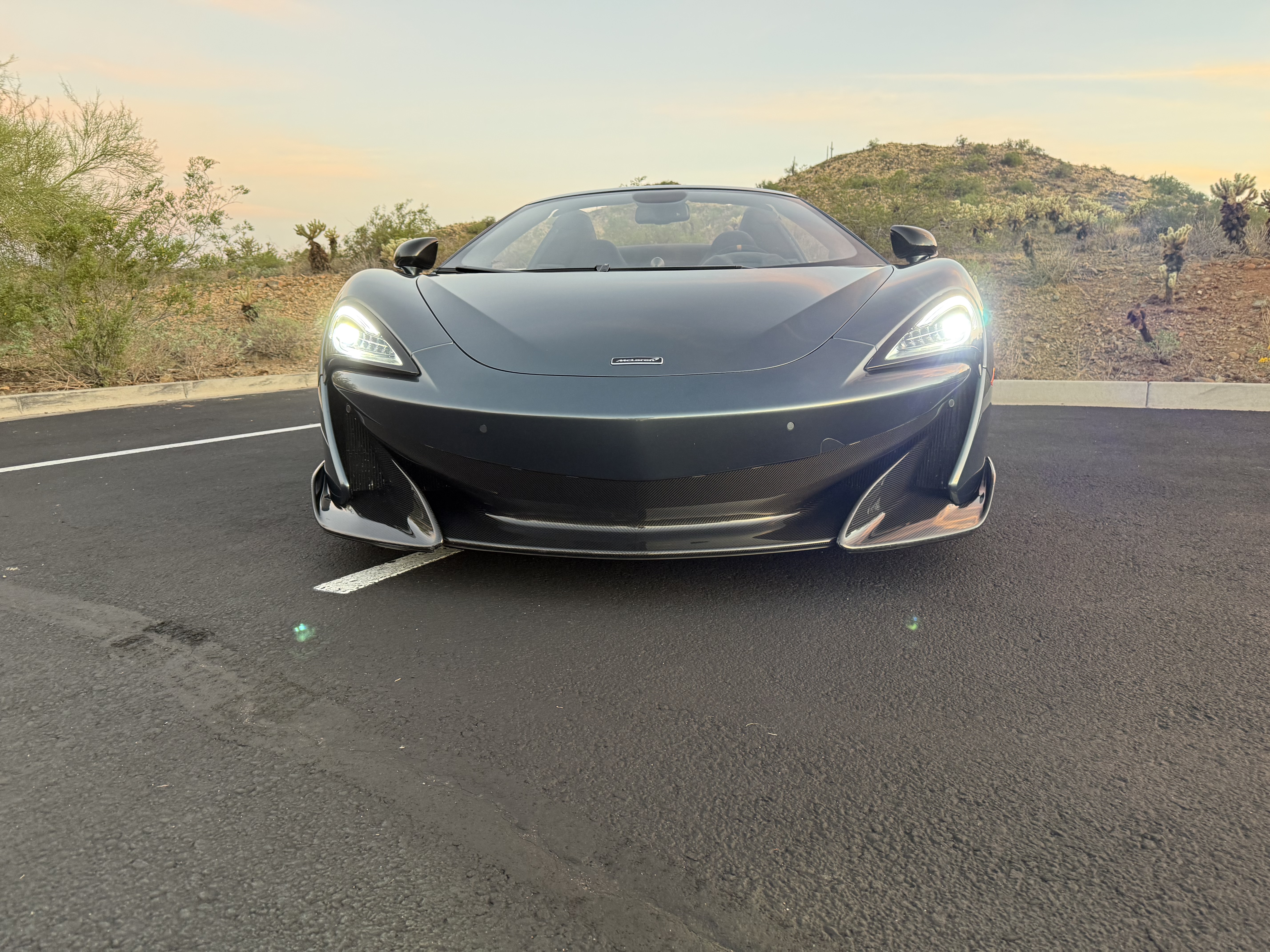 Used 2020 McLaren 600LT Spider RWD image 17